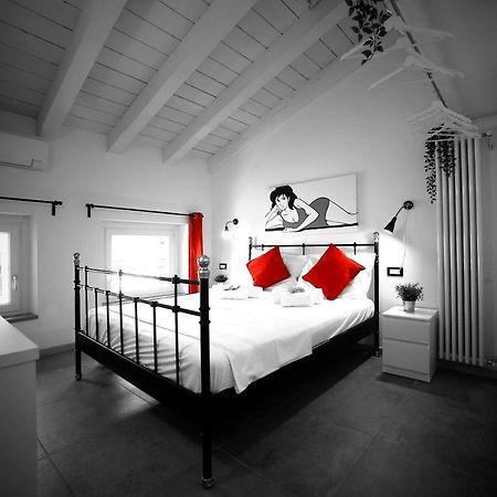 Ermi Hotel Sona Luaran gambar