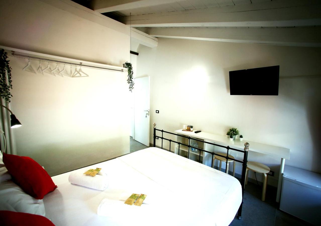 Ermi Hotel Sona Luaran gambar