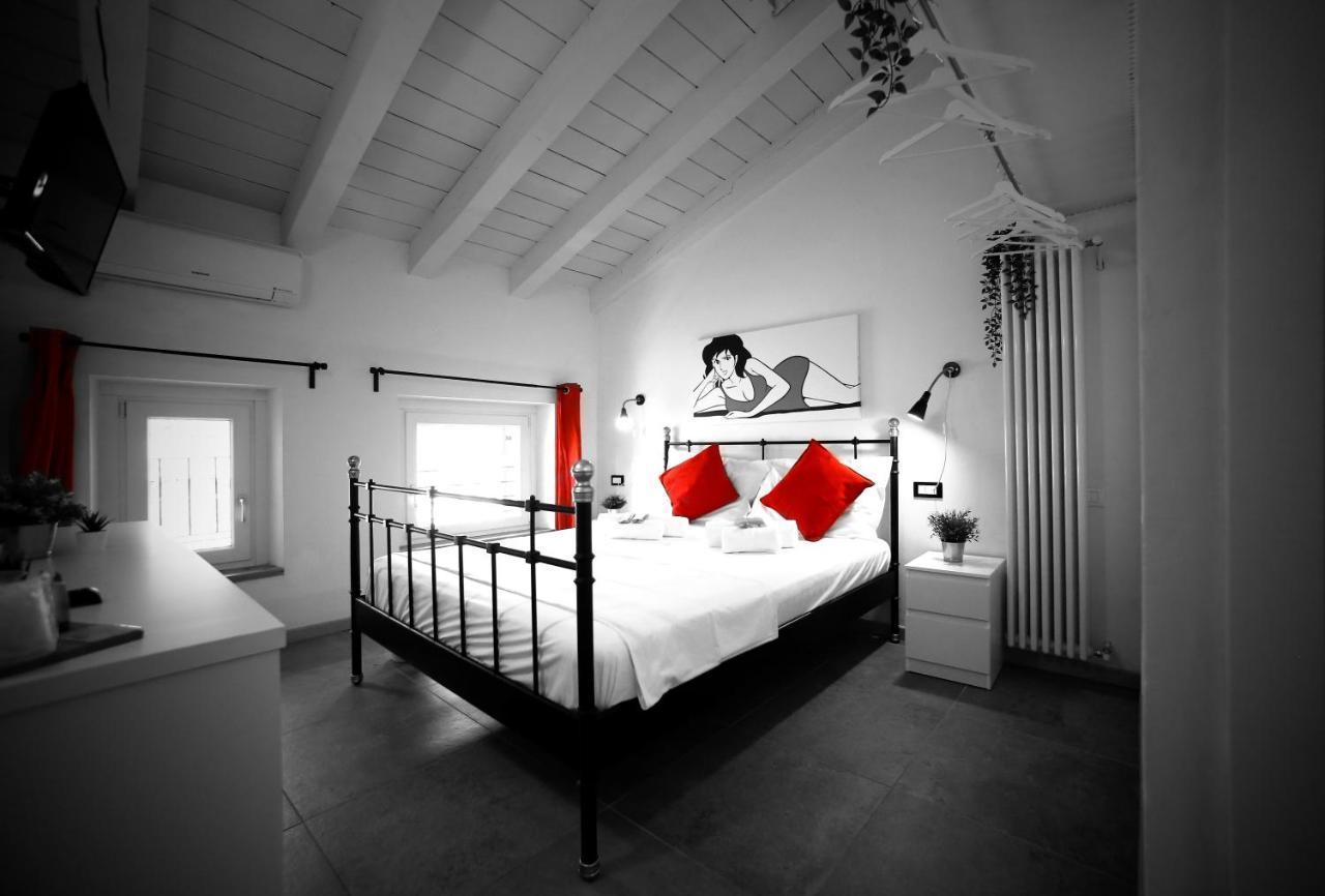 Ermi Hotel Sona Luaran gambar