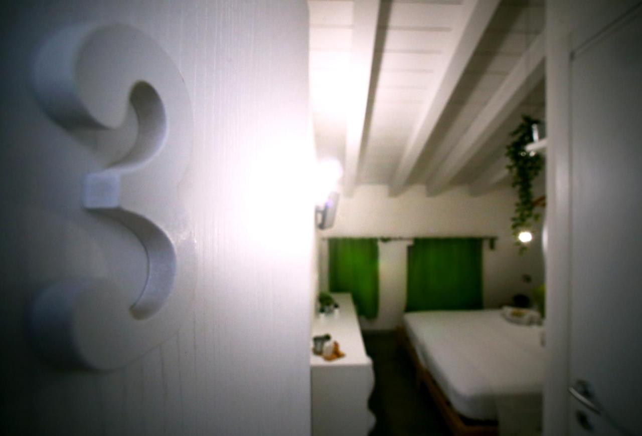 Ermi Hotel Sona Luaran gambar