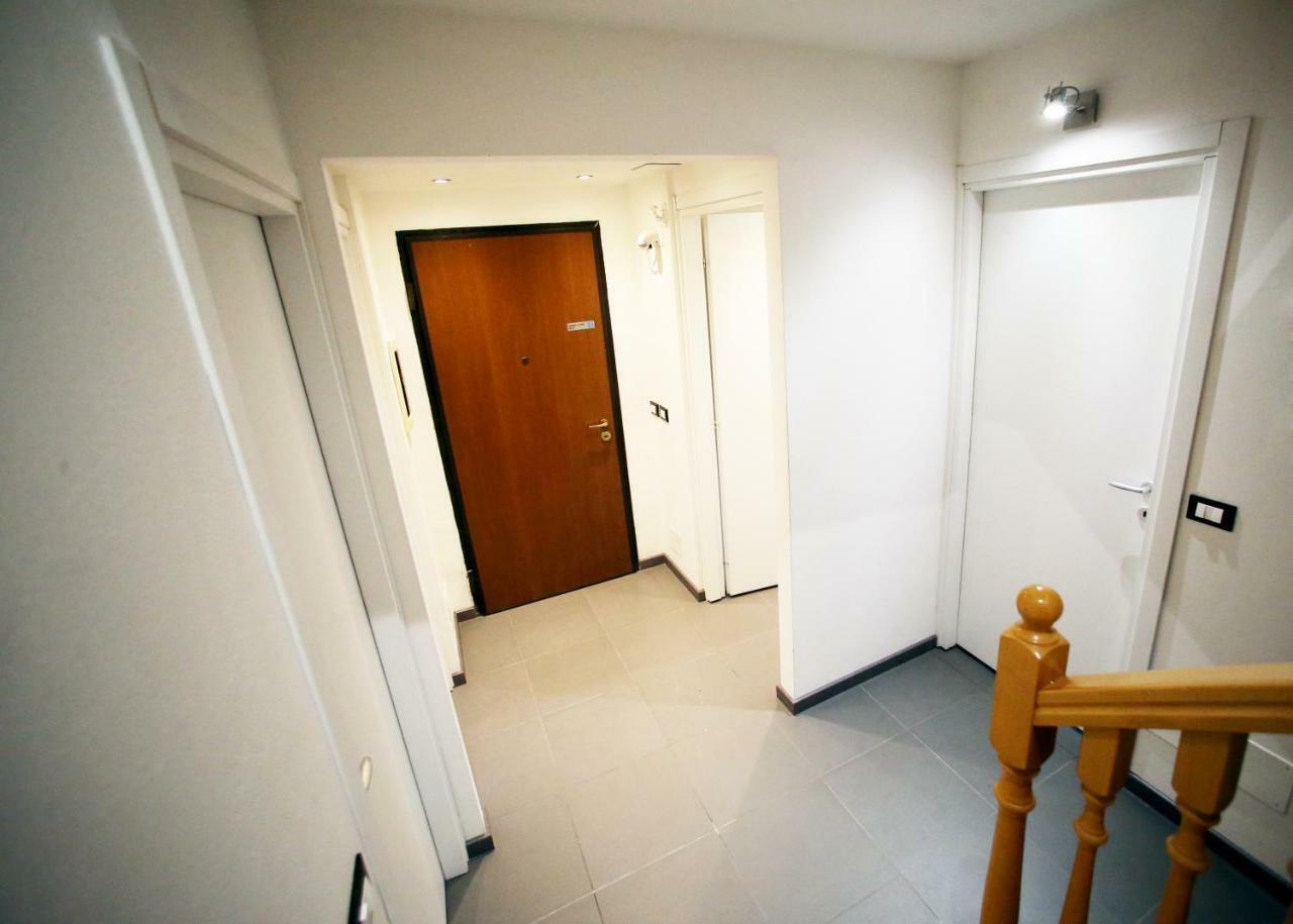 Ermi Hotel Sona Luaran gambar